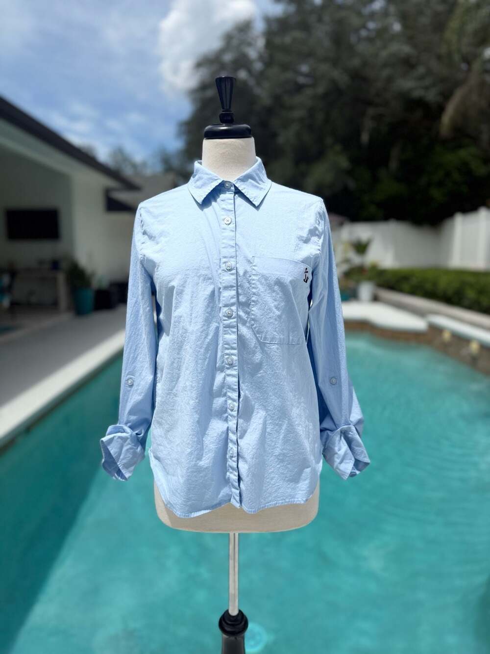 41 Hawthorn Women's Light Blue Long Sleeve Button-Up Shirt with Anchor Embroider